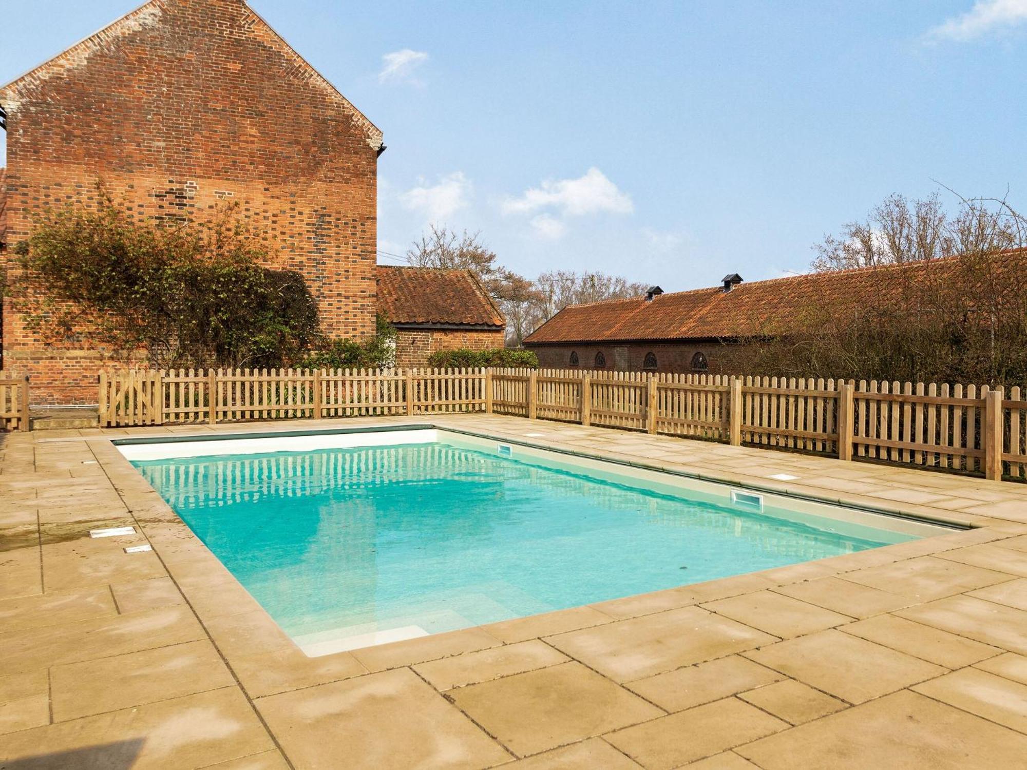 Hemblington Hall Arts And Leisure Ltd South Walsham Eksteriør bilde